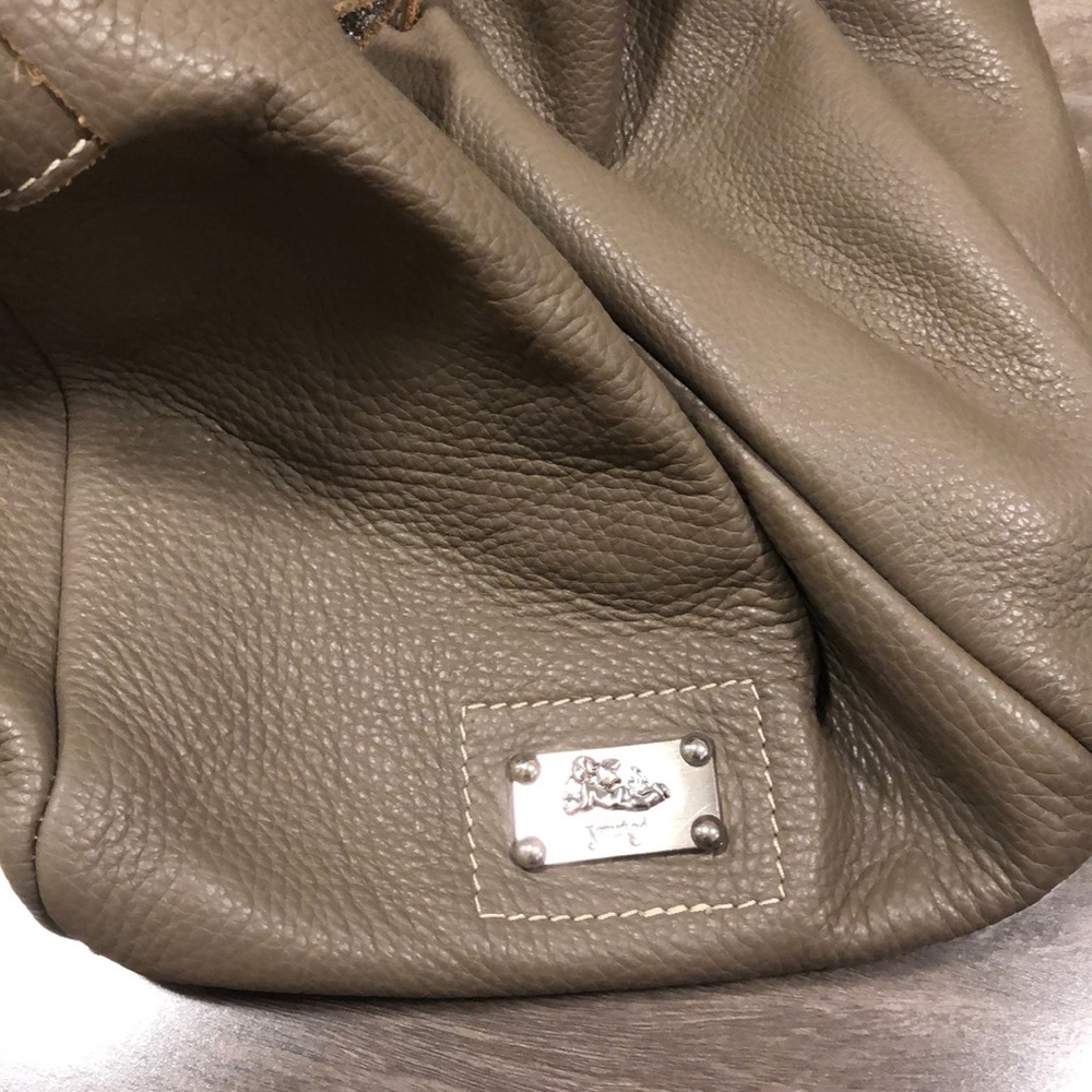 🔥🔥ITALIAN VERY SOFT LEATHER PURSE. - Picture 7 of 17